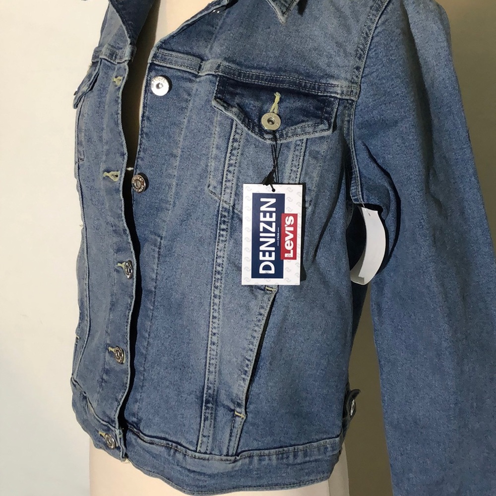 Women’s Levi Denizen Medium Jean Jacket - Picture 4 of 8